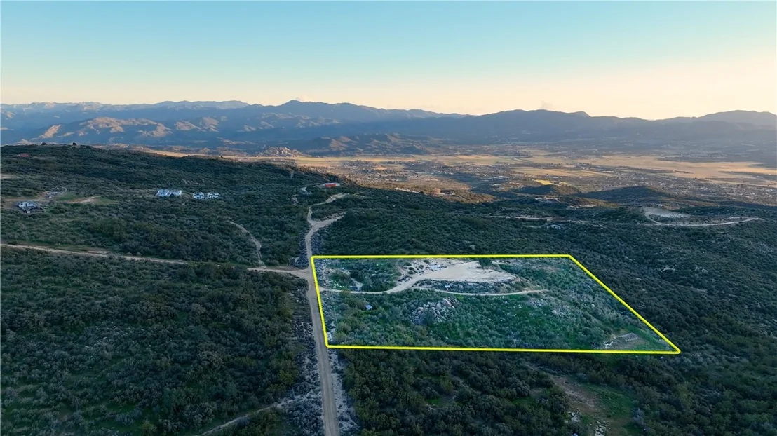 Photo of 40521 Tweedie Trail