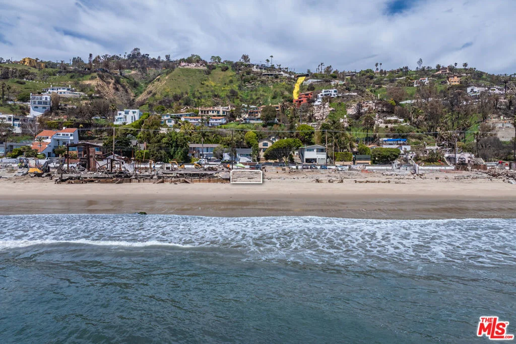 Photo of 21562 Pacific Coast Highway