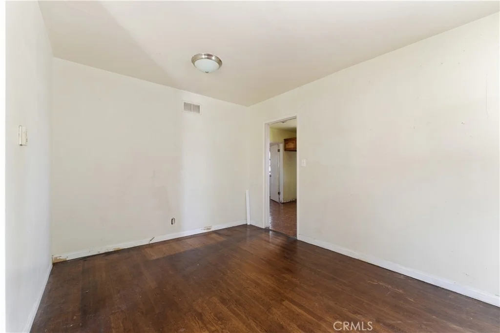 Photo of 13709 Daphne Avenue