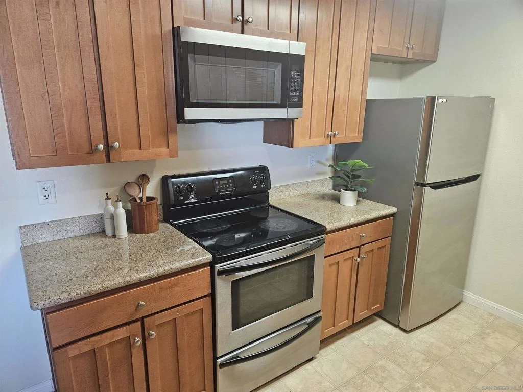 Photo of Unit 21 at 180 Chambers St