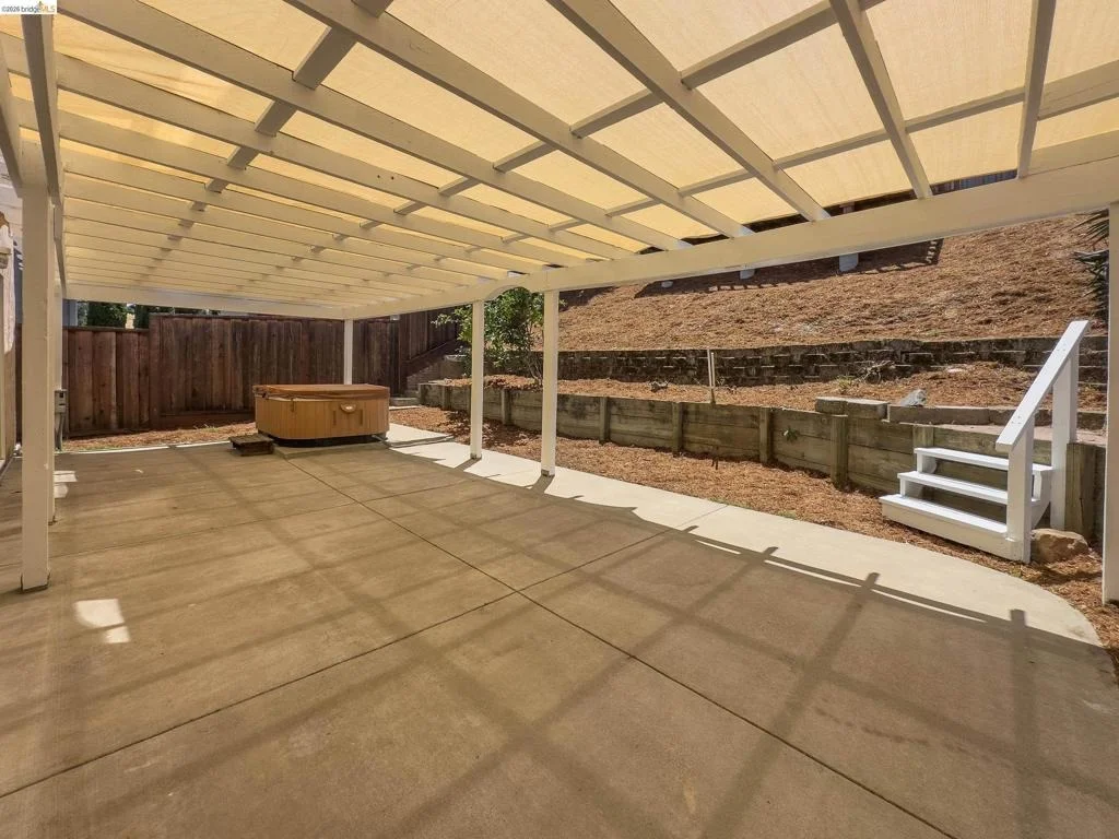 Photo of 512 Burdick Dr