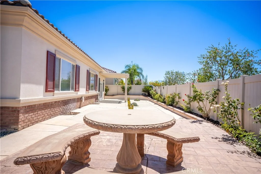 Photo of 987 Avenal