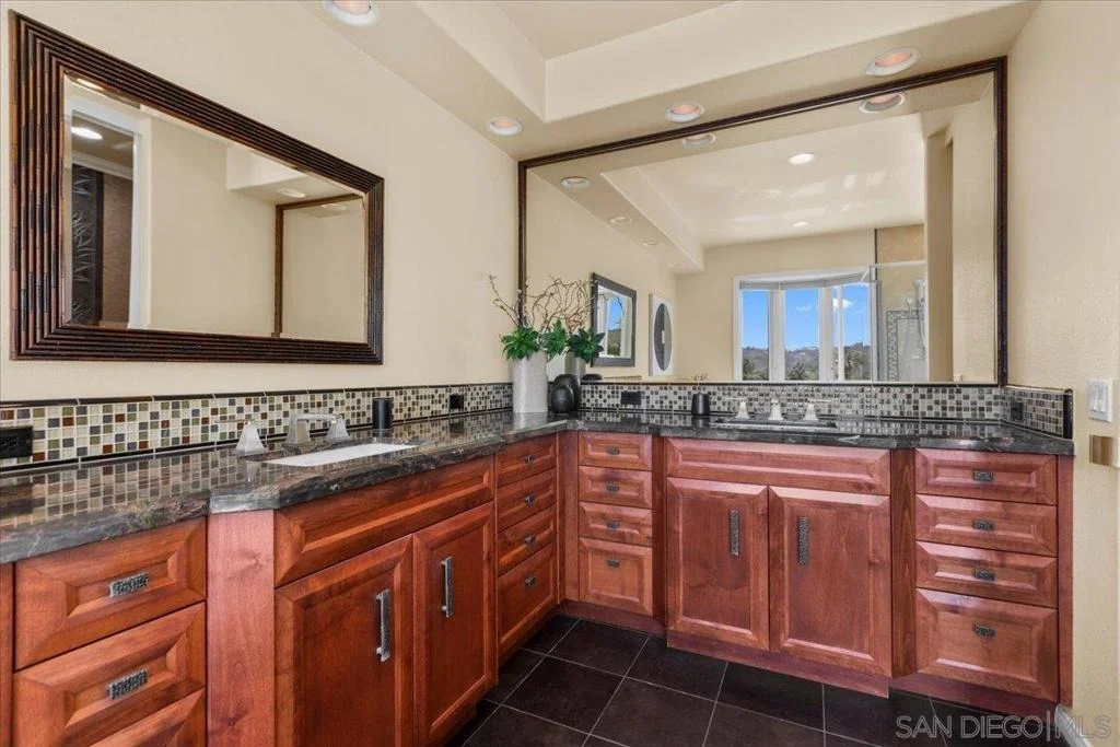 Photo of 1601 Starling Court