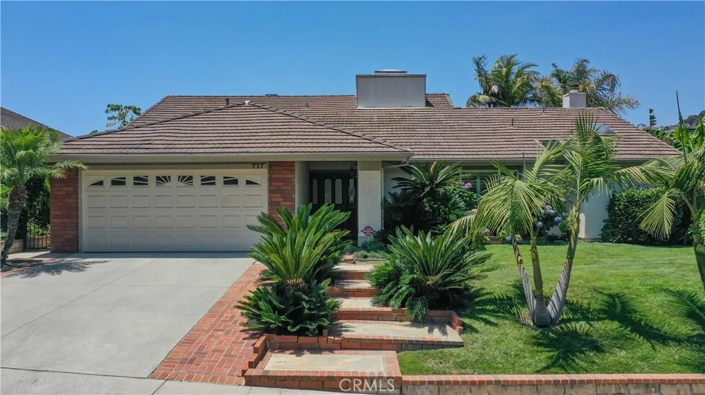 Photo of 717 Calle Amable