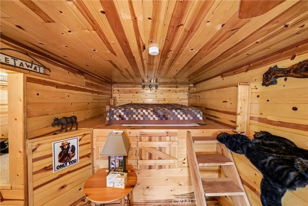 Photo of 33329 Robin Drive