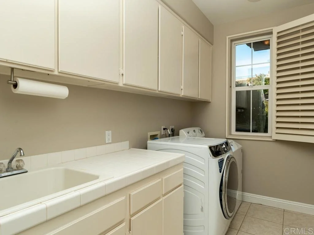 Photo of 2737 Dos Lomas