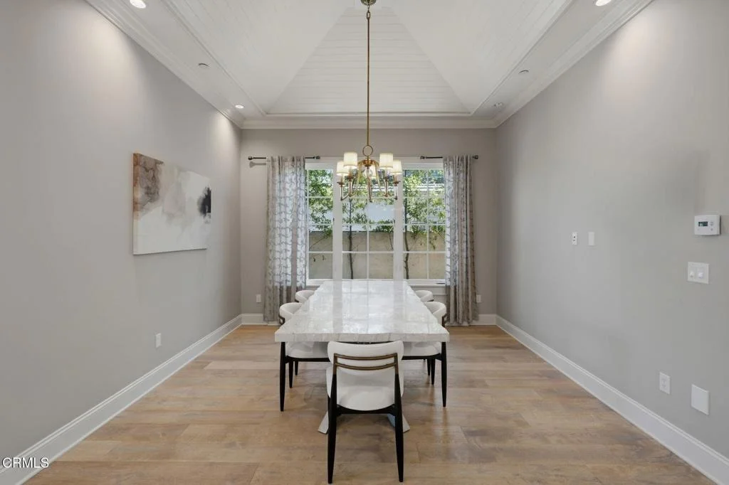 Photo of 933 Coronado Drive