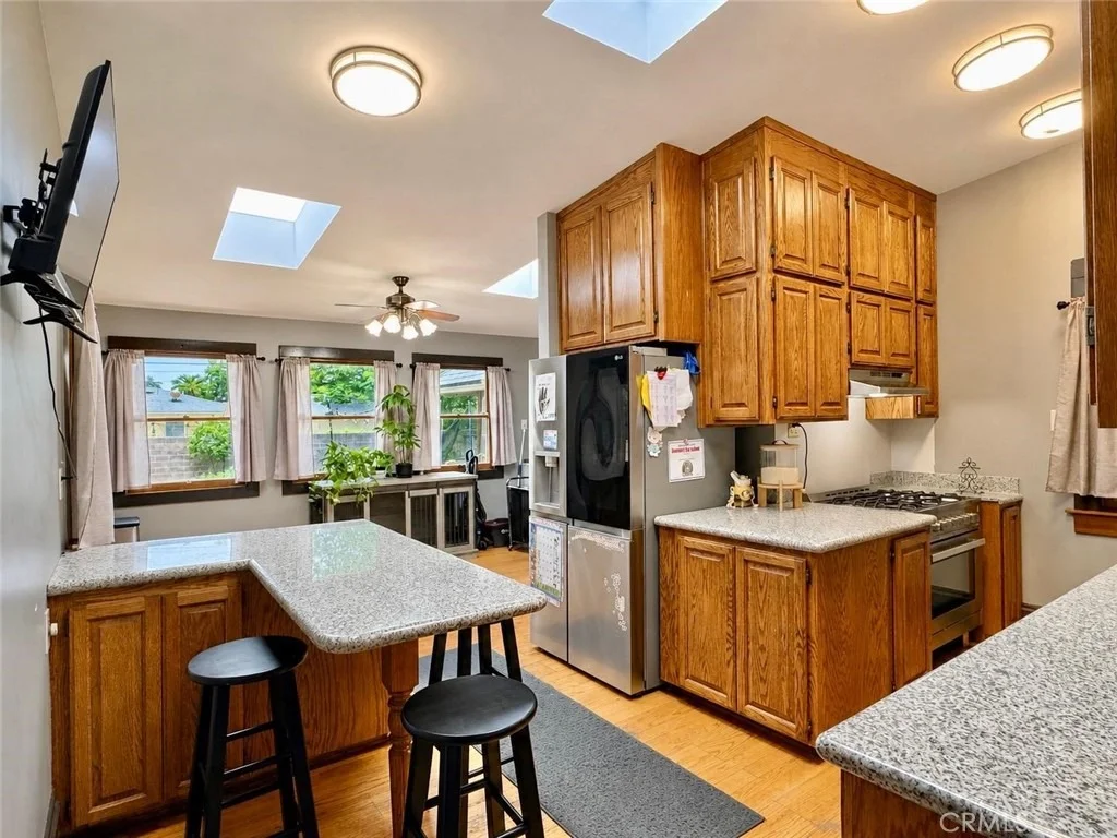 Photo of 7015 Barton Street