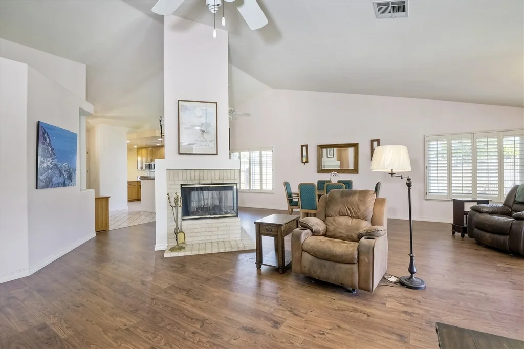 Photo of 512 Edgewater Ave