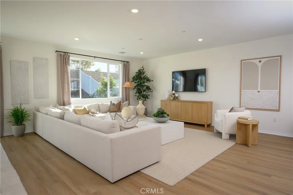 Photo of 309 Deer Lake Way