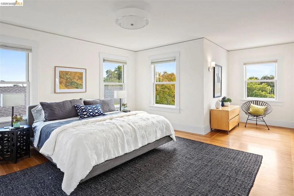Photo of 355 Arlington Ave