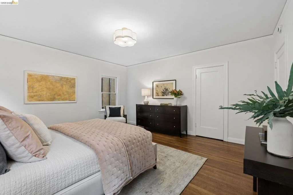 Photo of 765 Euclid Ave