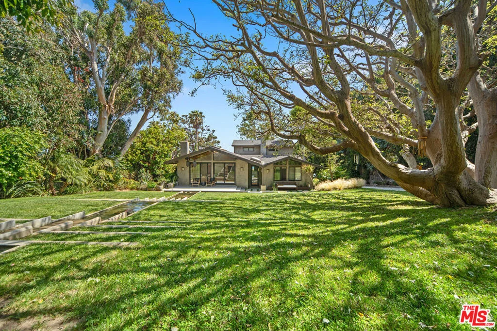 Photo of 31226 Bailard Road