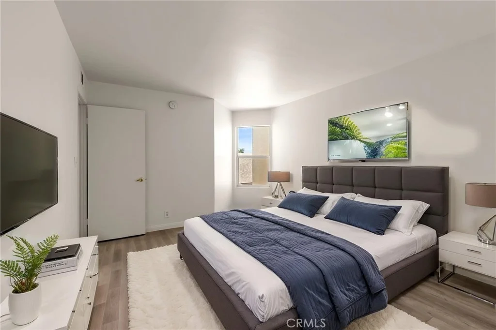 Photo of Unit 126 at 7641 Reseda Boulevard