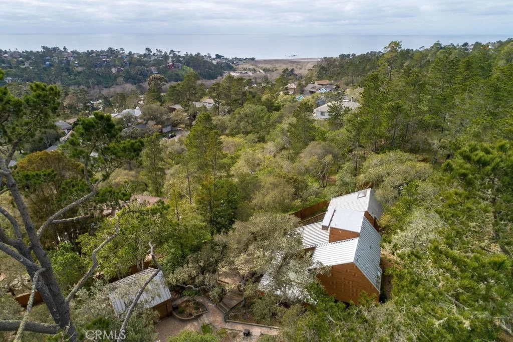 Photo of 1021 Hillcrest