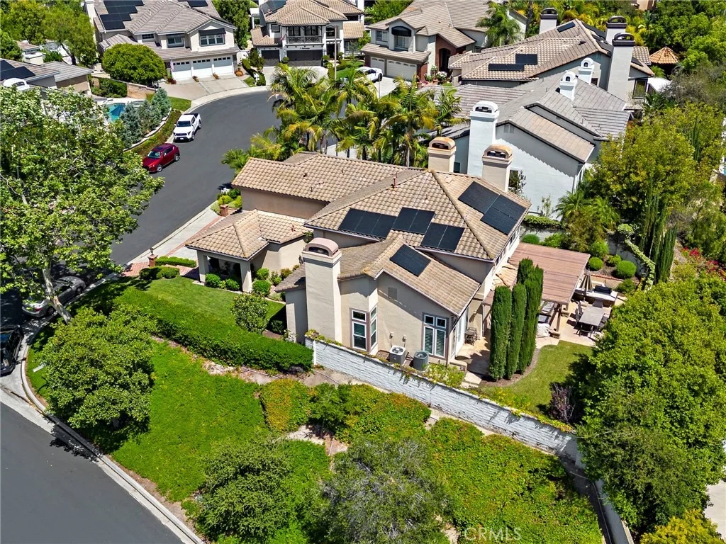Photo of 2 Stoneridge