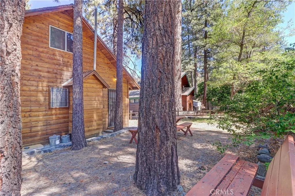 Photo of 1469 Ross