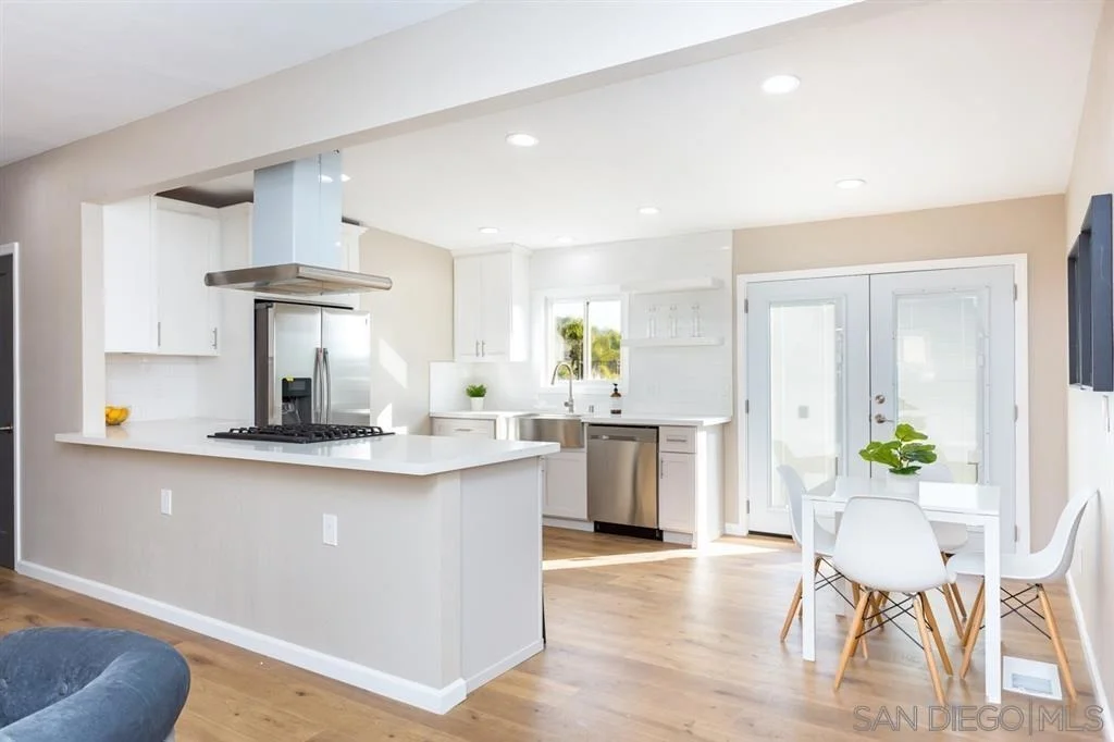 Photo of 9745 Saint George