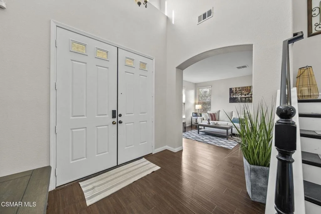Photo of 584 Roosevelt Court