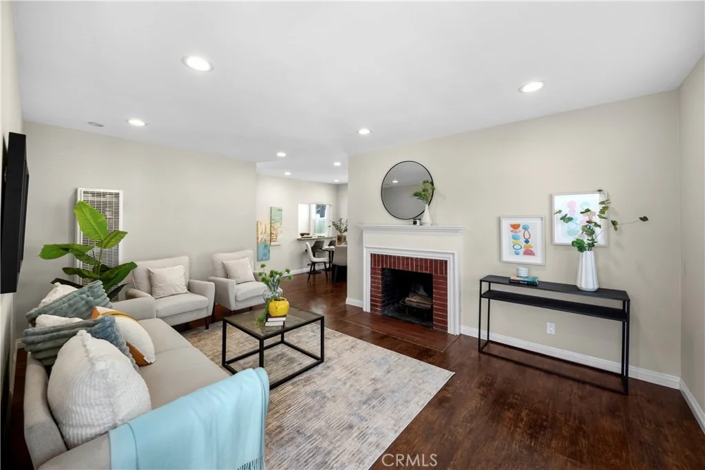 Photo of 4558 Pasadena Avenue