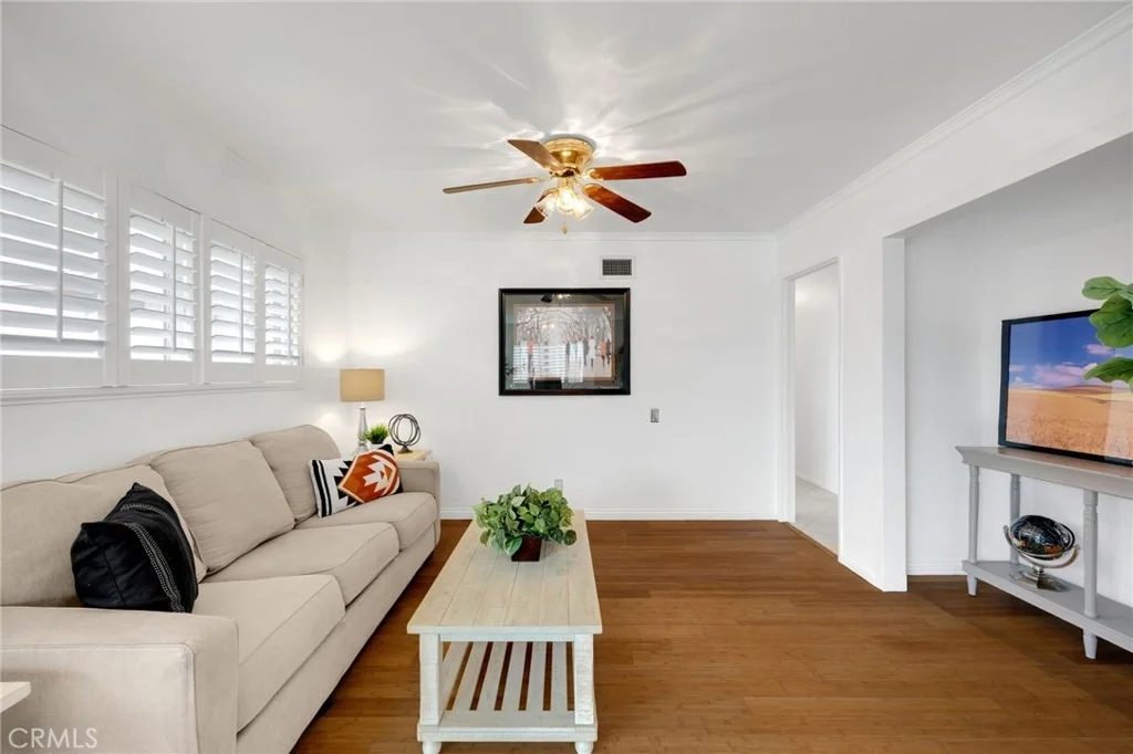 Photo of 978 Orangewood Drive