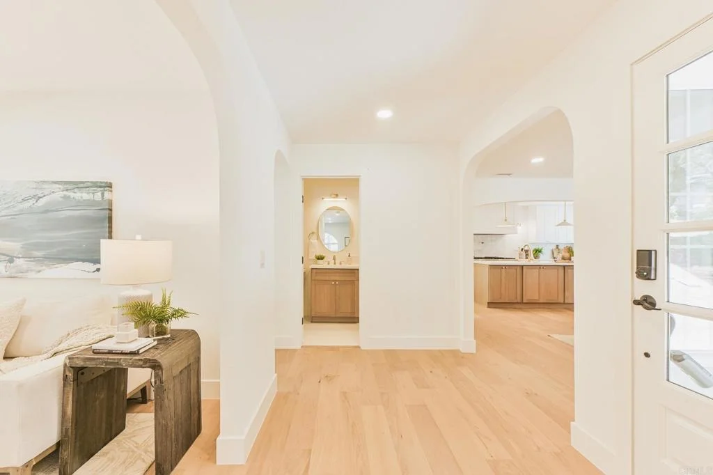 Photo of 2399 Ivy Road