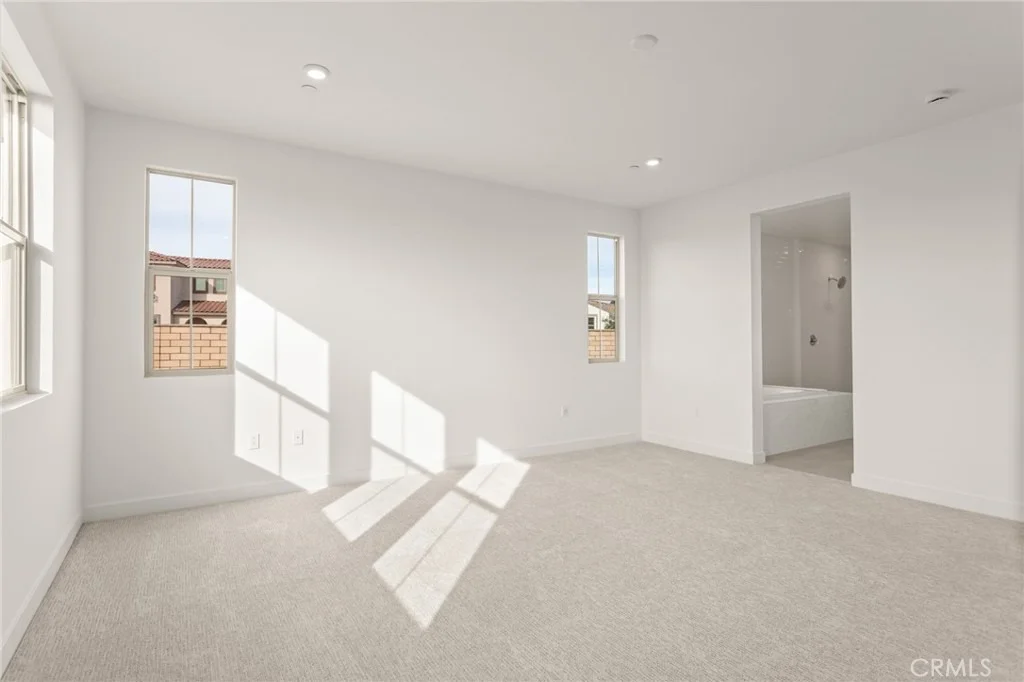 Photo of 1390 Amanda Glen