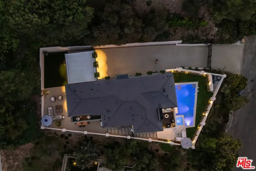 Photo of 8636 Edwin Drive