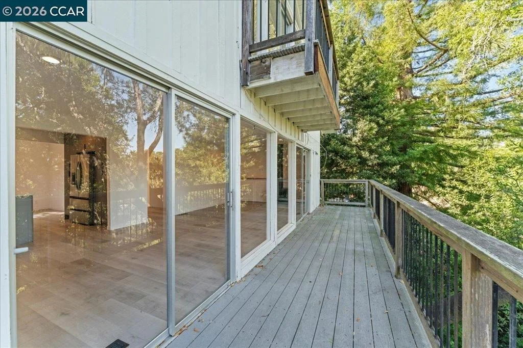 Photo of 757 Bay Rd