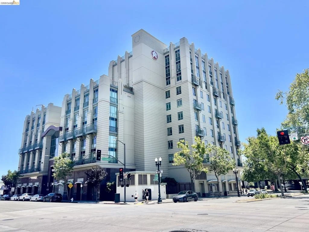 Photo of Unit 313 at 423 7th Street