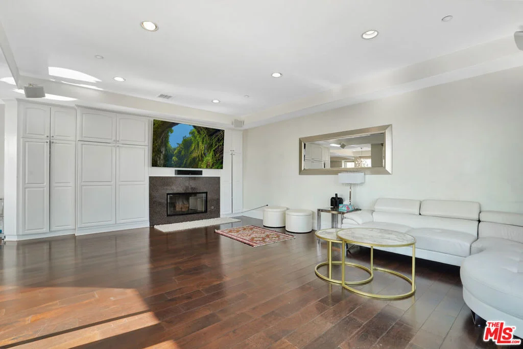 Photo of 27425 Calicut Road