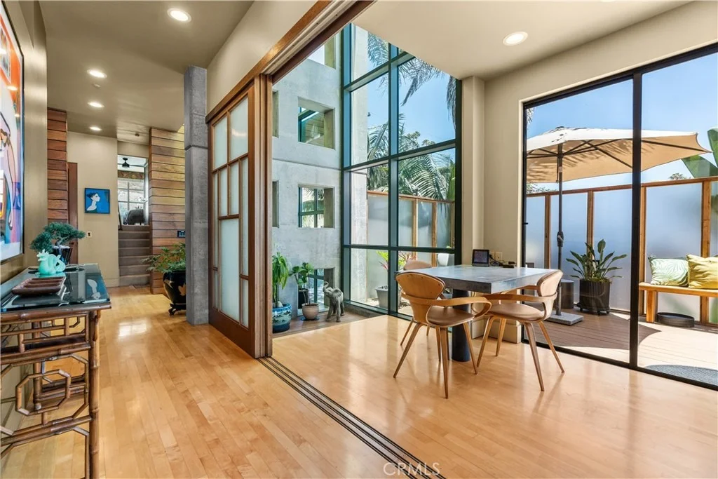 Photo of 35121 Beach Road