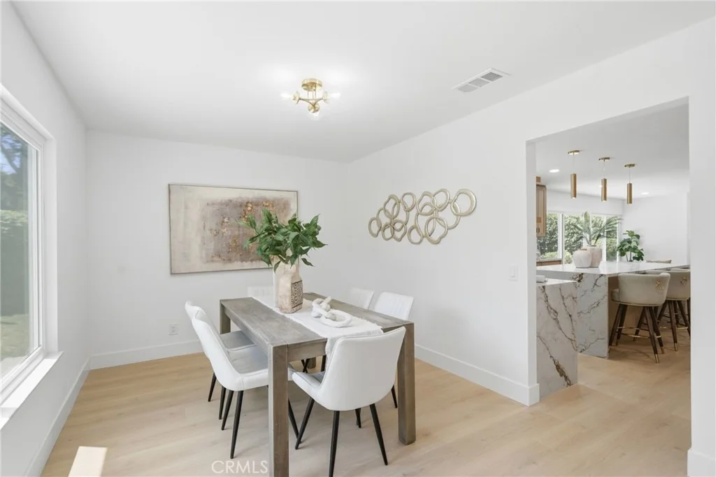 Photo of 137 S Thistle Road