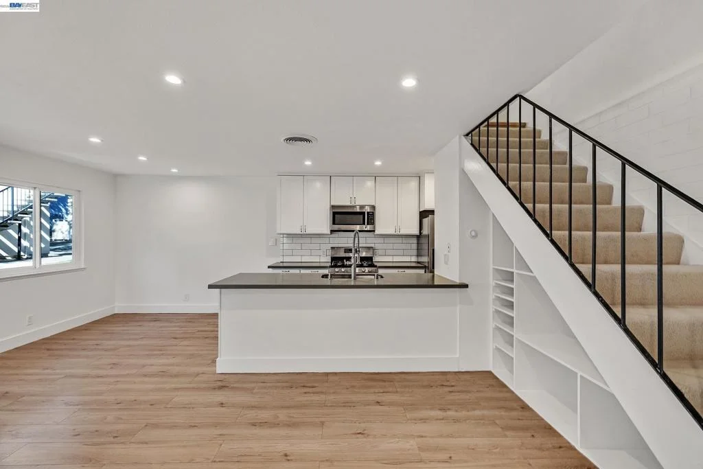Photo of Unit 2 at 8104 Ensenada