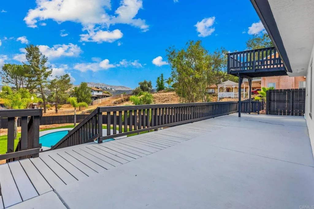 Photo of 16333 Oak Springs Drive