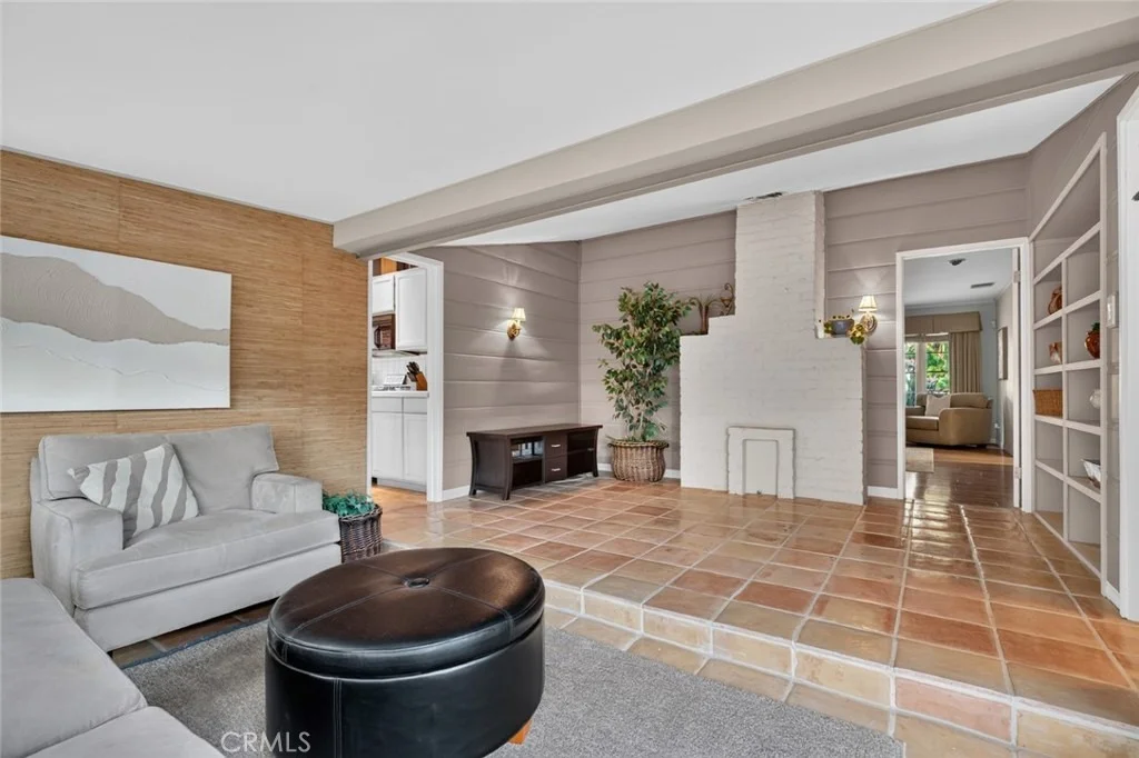 Photo of 1321 Graynold