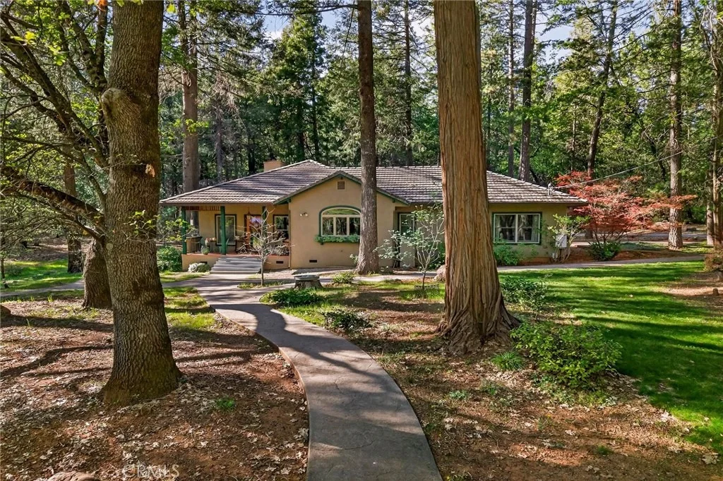 Photo of 62 Hollow Oak Lane
