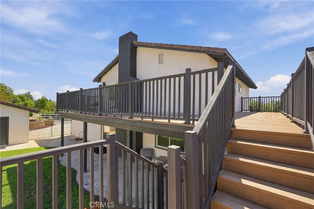 Photo of 9086 Hillside