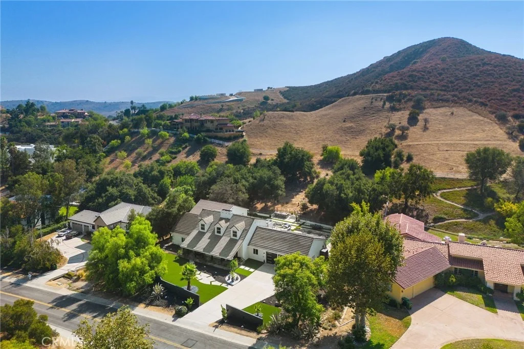 Photo of 207 SADDLEBOW Road