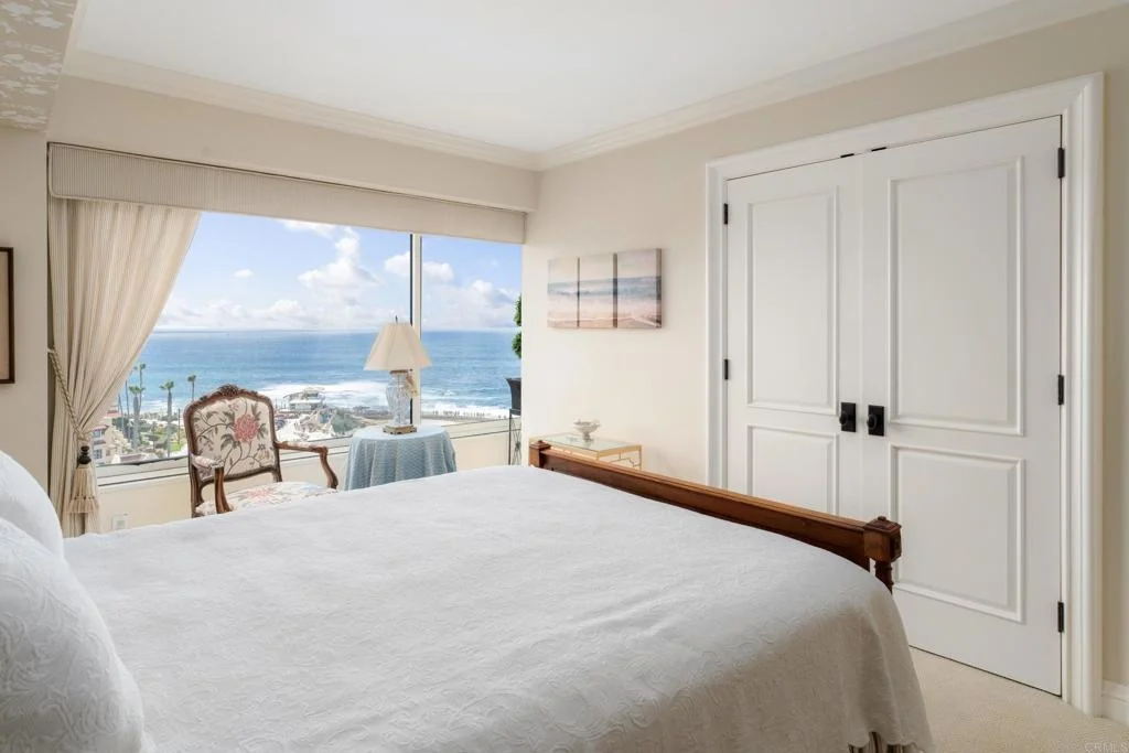 Photo of Unit 10E at 939 Coast Boulevard