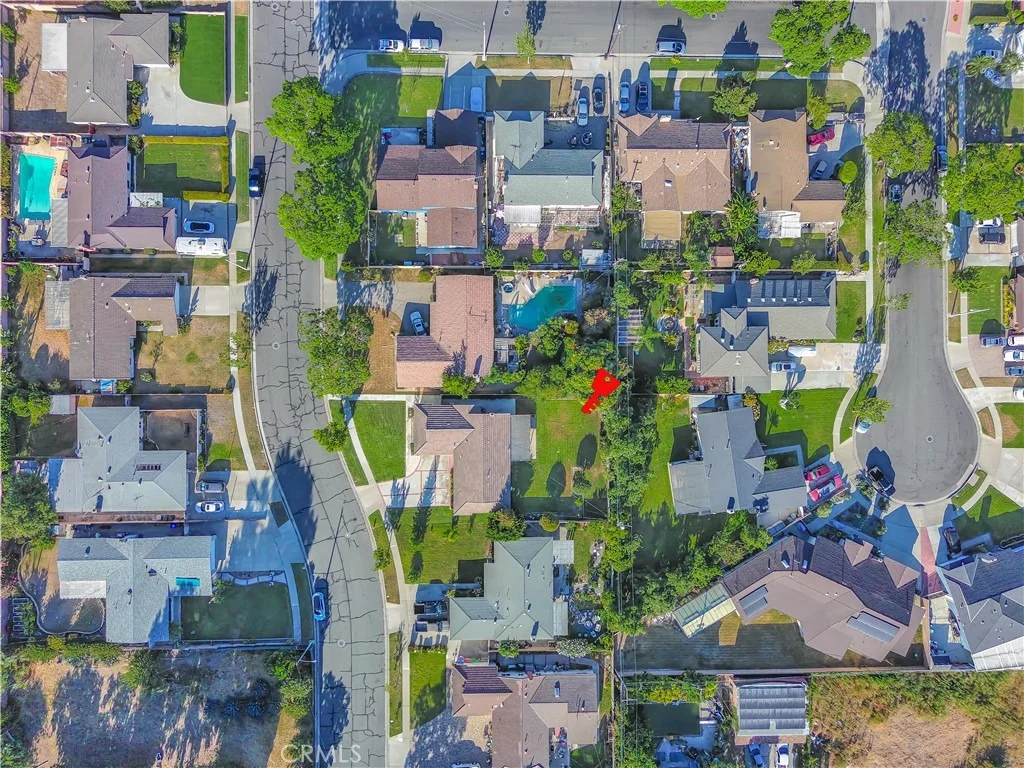Photo of 3156 W Teranimar