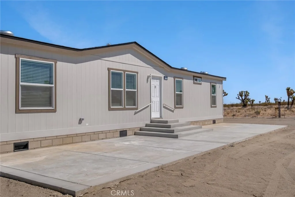 Photo of 2350 Olivera