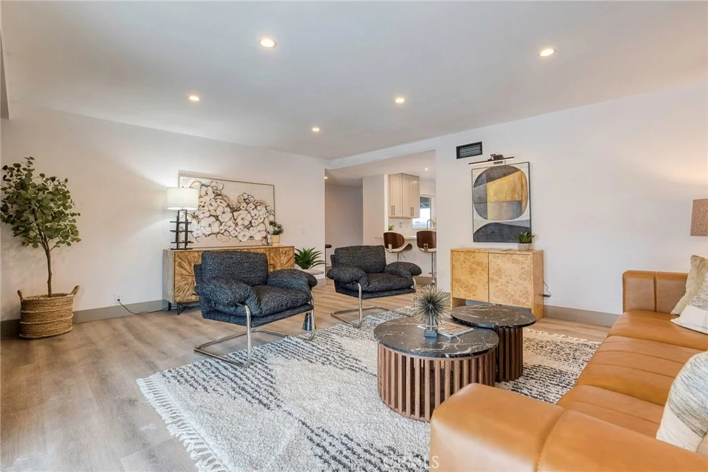 Photo of 25112 Northrup Drive
