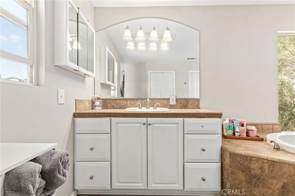 Photo of 22920 Green Pine