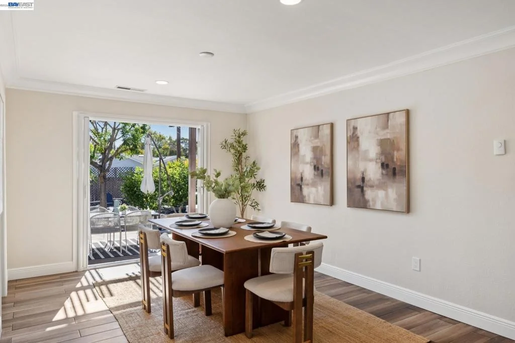 Photo of 734 Scott Blvd