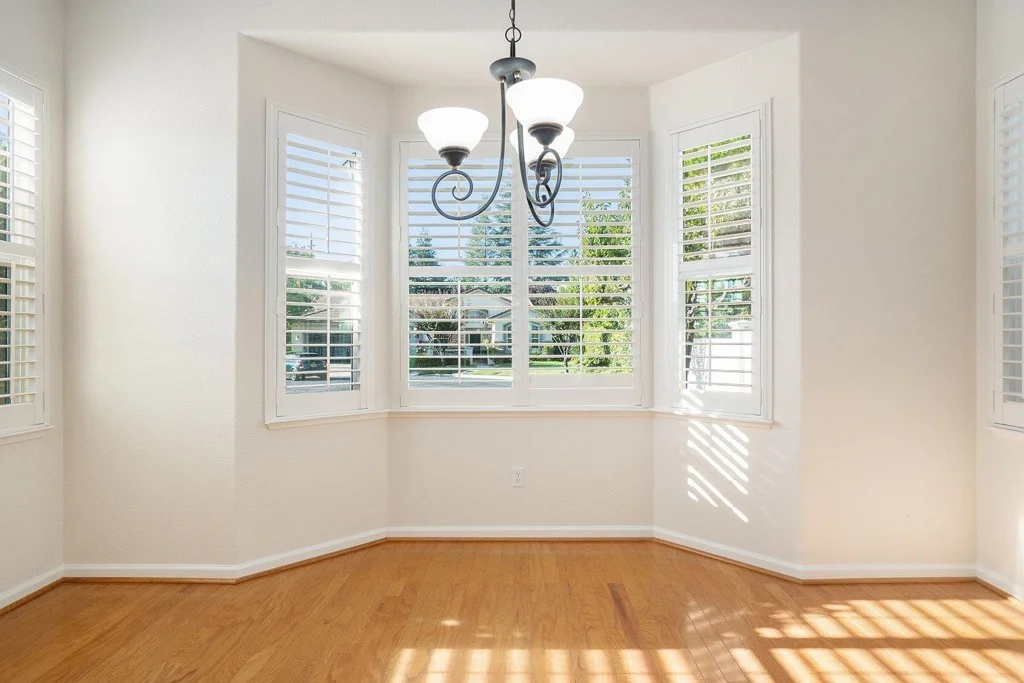 Photo of 1007 CENTENNIAL DR