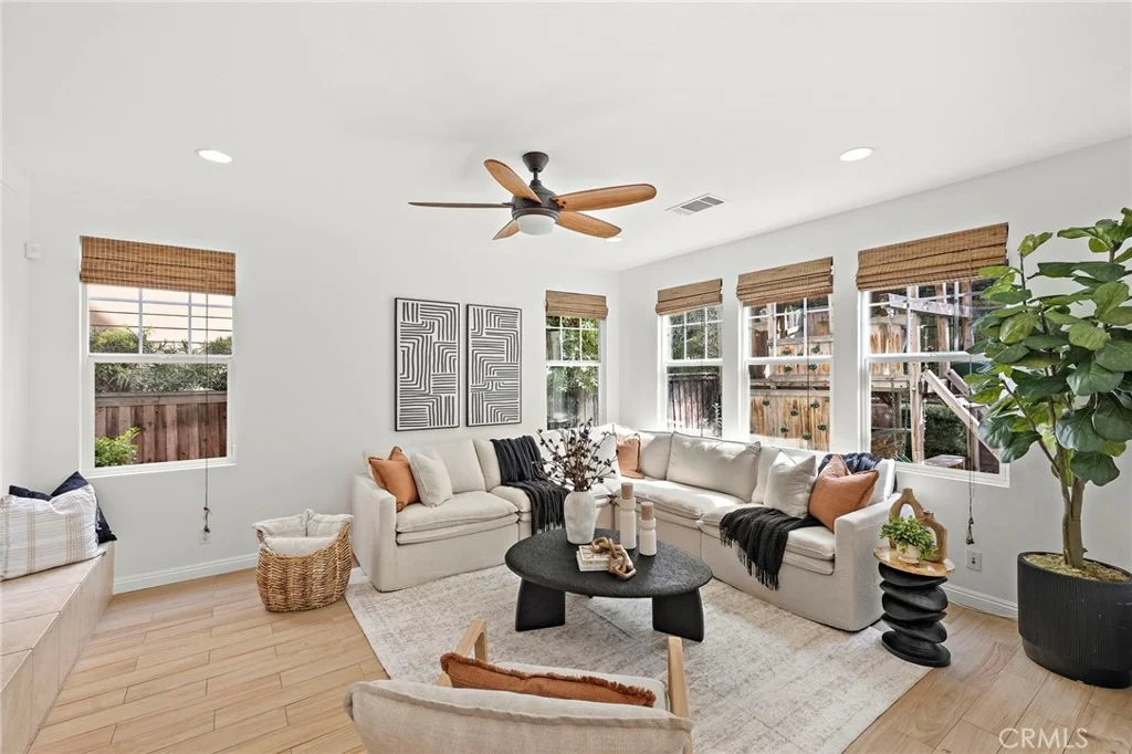 Photo of 10 Sachem Way