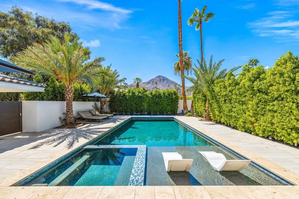 Photo of 45655 Apache Road