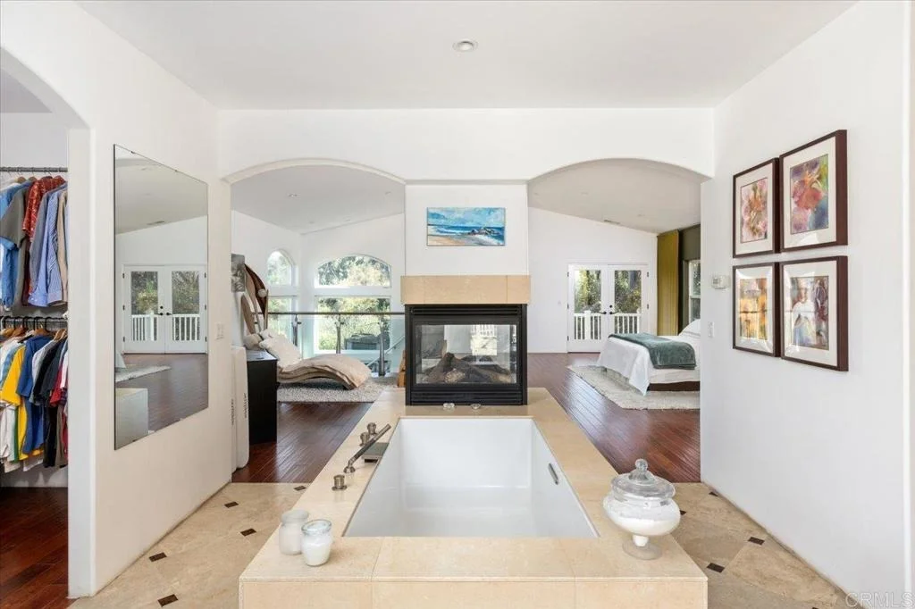 Photo of 13413 Mirar De Valle