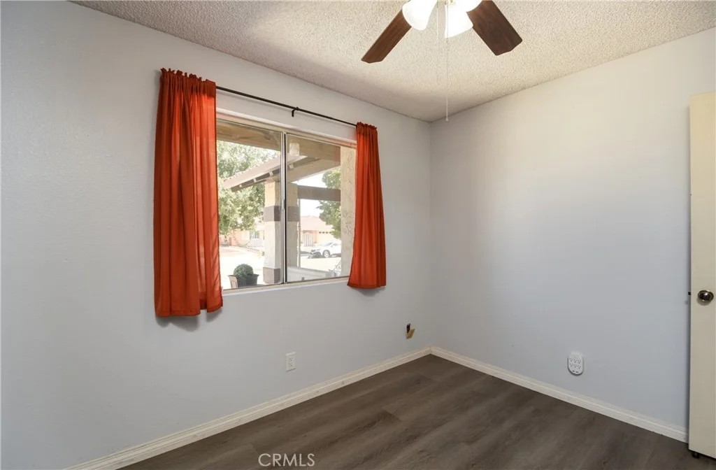 Photo of 2115 Flame Tree